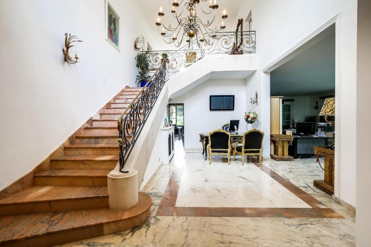 Bed and Breakfast La Demeure D'Iris Bougival Exterior foto