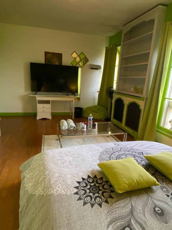 Bed and Breakfast La Demeure D'Iris Bougival Exterior foto