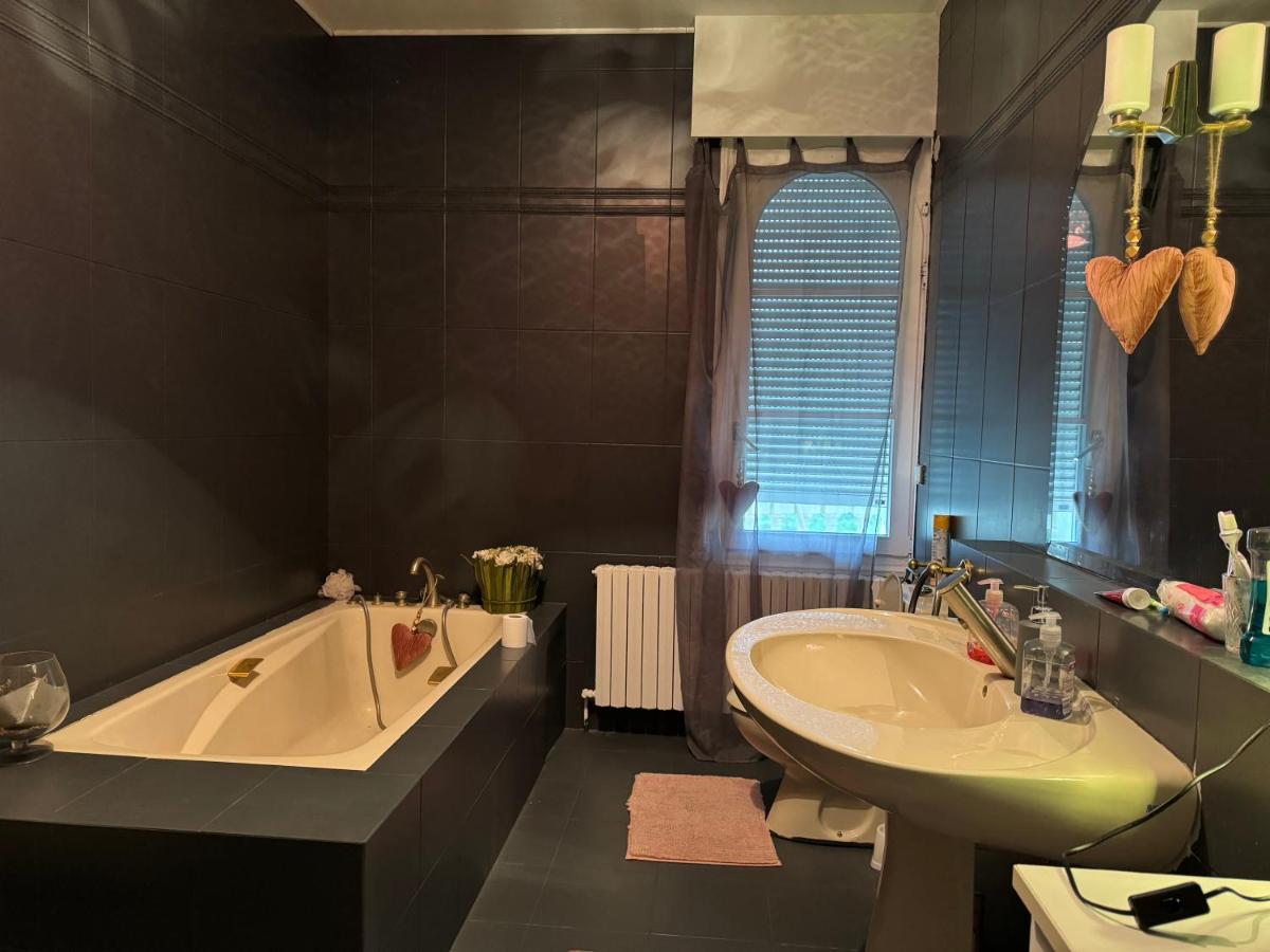 Bed and Breakfast La Demeure D'Iris Bougival Exterior foto