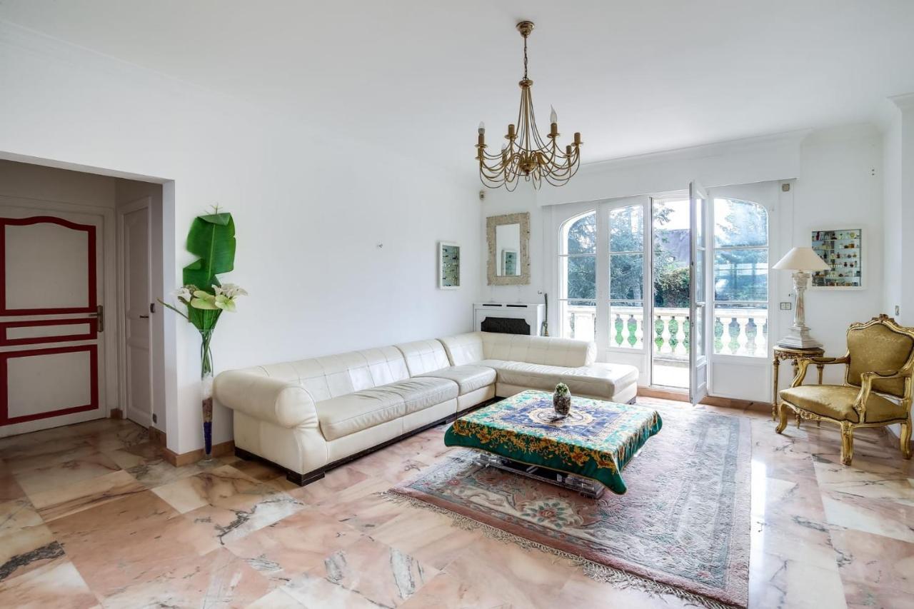 Bed and Breakfast La Demeure D'Iris Bougival Exterior foto