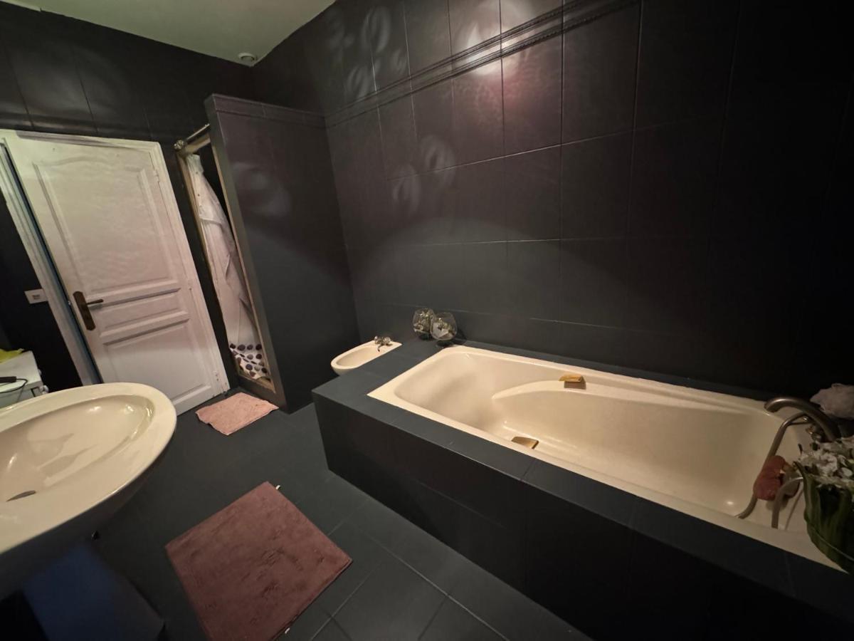 Bed and Breakfast La Demeure D'Iris Bougival Exterior foto